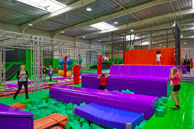 GOjump MEGAPARK Kraków-Sikorki - 1 hour Trampoline Park ticket - A family outing with clear age rules