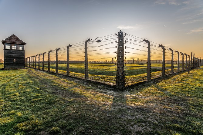 Guided Tour Krakow to Auschwitz-Birkenau with pickup options - The bus ride and the long-day problem