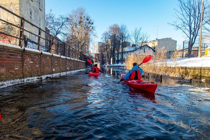 Guided Winter Kayak Tour in Gdańsk & Hot Chocolate Treat - The Gdańsk Shipyard from the water