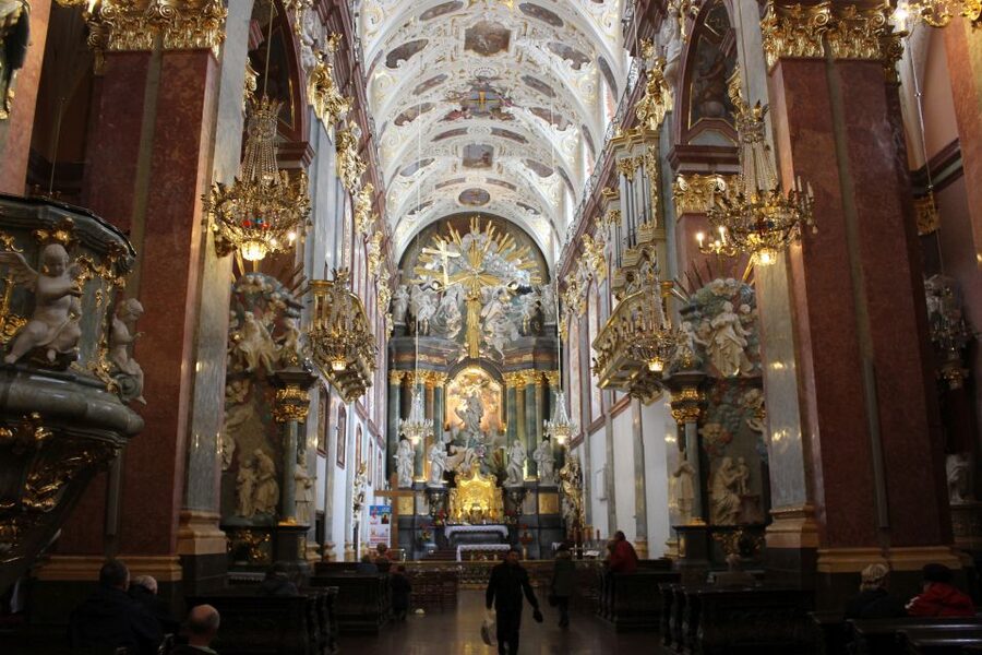 Half-Day Czestochowa Black Madonna Tour from Krakow - The Treasury and museum exhibition