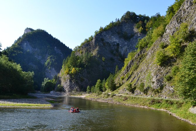 Half-Day Dunajec River Rafting tour from Krakow - Two hours and 15 minutes on the river