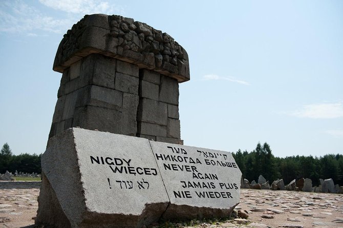 Half Day Treblinka Death Camp Small Group Tour from Warsaw with Lunch - Lunch and the rhythm of the day