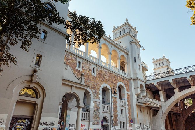 Highlights & Hidden Gems With Locals: Best of Warsaw Private Tour - Teatr Wielki and the approach to Old Town