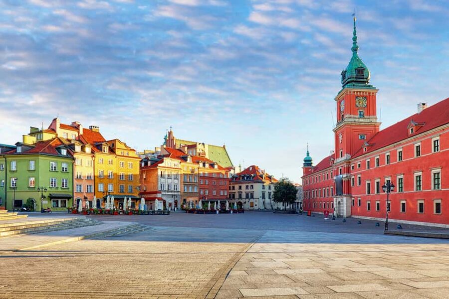 Highlights of Warsaw Private Bike Tour with Licensed Guide - Starting Under the Palace of Culture and Science