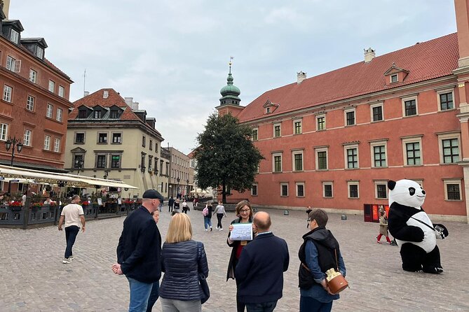 Historic Heart of Warsaw Walking Tour - Kanonia, the bell, and a quieter side of the Old Town