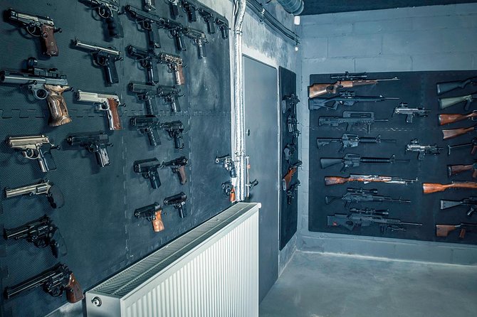 Indoor Shooting Range in Warszawa - What your instructor does for you