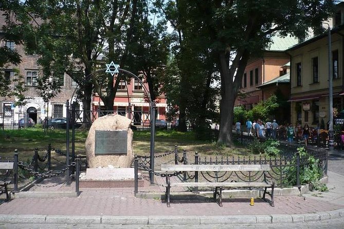 Jewish Quarter, Oskar Schindler's sites and Kraków under Nazi occupation - Why this four-hour route matters