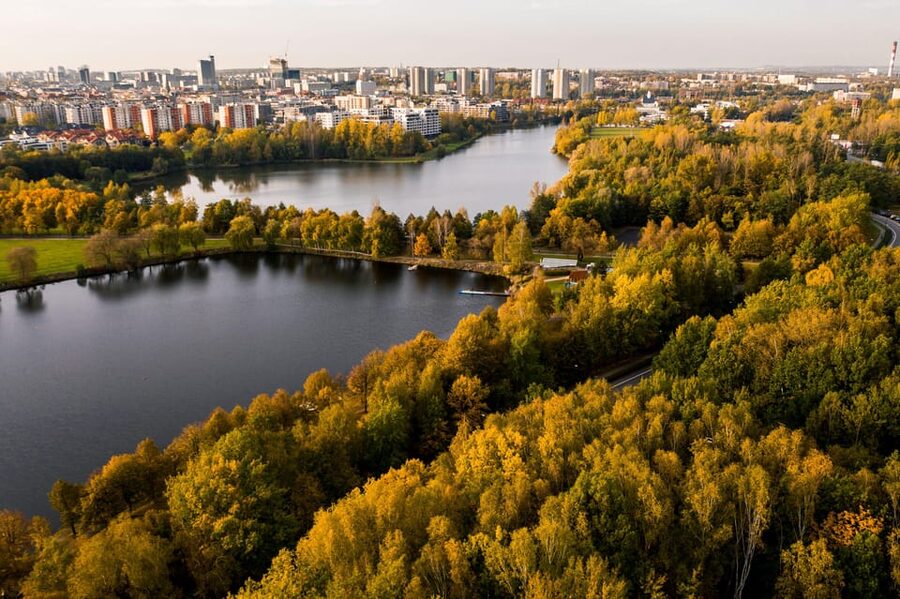 Katowice and Nikiszowiec: bicycle tour with guide - A pause at the Three Ponds Valley