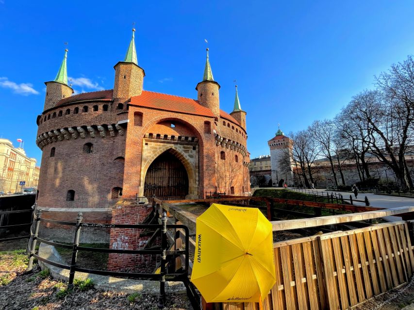 Krakauer old town tour - From the Archbishop’s Palace to the papal window