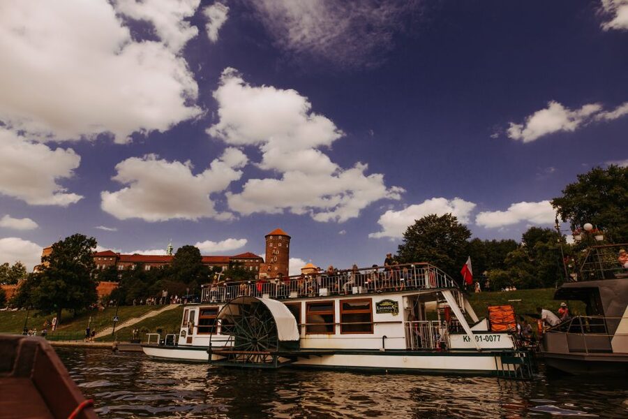 Krakow: 1-Hour Evening Vistula River Cruise - Who will enjoy this Krakow river cruise?