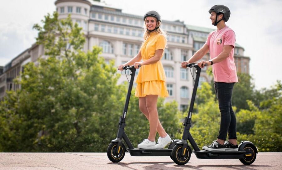 Krakow: 2h Kazimierz (Jewish Quarter) Scooter Tour - Schindler’s List locations without losing the history