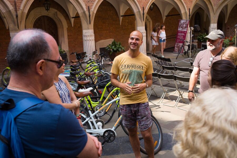 Krakow: 3-Hour Small Group Tour on E-Bike - Starting on Sławkowska Street and entering the Old Town