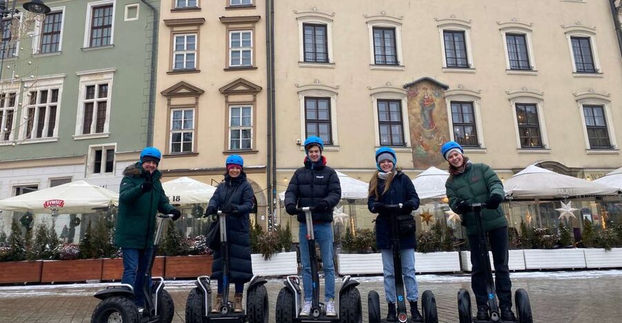 Krakow: 30min Segway Rental with Helmet and a photosession - Thirty minutes on a Segway in Krakow