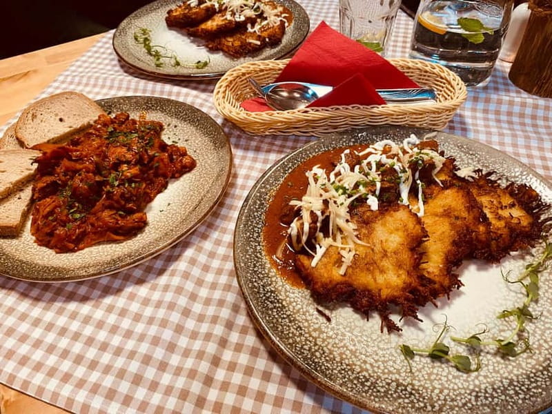 Krakow: 6-Course Full Polish Food Tour with Vodka Tasting - Key points at a glance