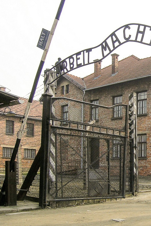 Krakow: Auschwitz-Birkenau Day Trip with Tour Leader - Key points at a glance