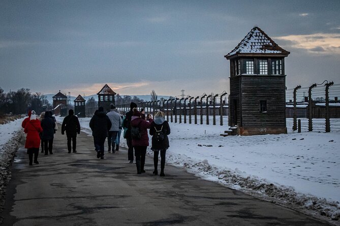 Krakow: Auschwitz-Birkenau Guided Tour with Ticket and Transfer - Food, clothing and what to carry