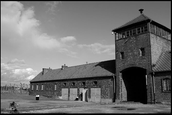 Krakow: Auschwitz-Birkenau Tour & Museum Expert Guide - Why this visit matters