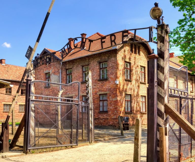 Krakow: Auschwitz Guided Tour with Optional Hotel Pickup - What the guide adds to the visit