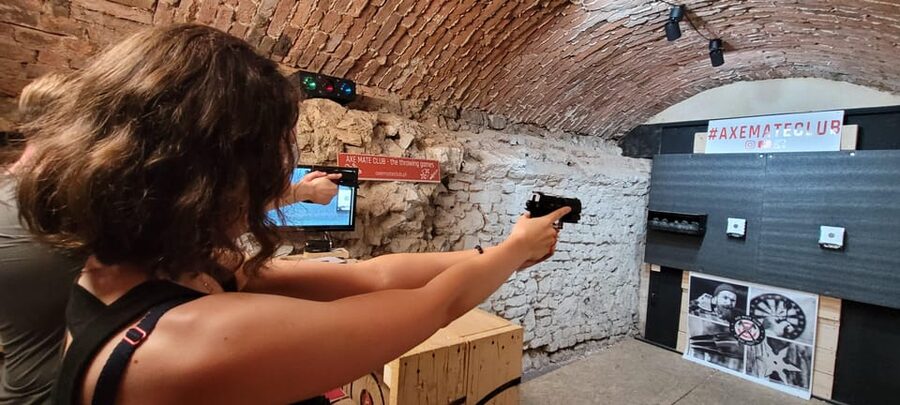 Krakow: Axe Mate Club Shooting Range Entry Ticket - What happens when you arrive at Axe Mate Club