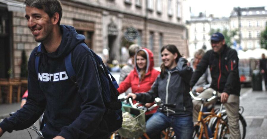 Krakow: Bike Tour of the Old Town, Kazimierz, and the Ghetto - Kazimierz, the Jewish quarter, and Szeroka Street