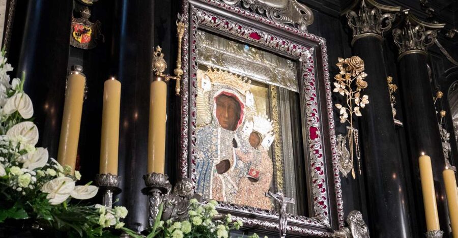 Krakow: Black Madonna of Częstochowa & Home of John Paul II - The Black Madonna of Częstochowa