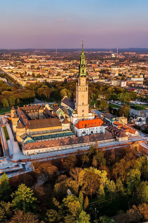 Krakow: Black Madonna Sanctuary of Czestochowa - Guided Tour - The two-hour journey from Krakow