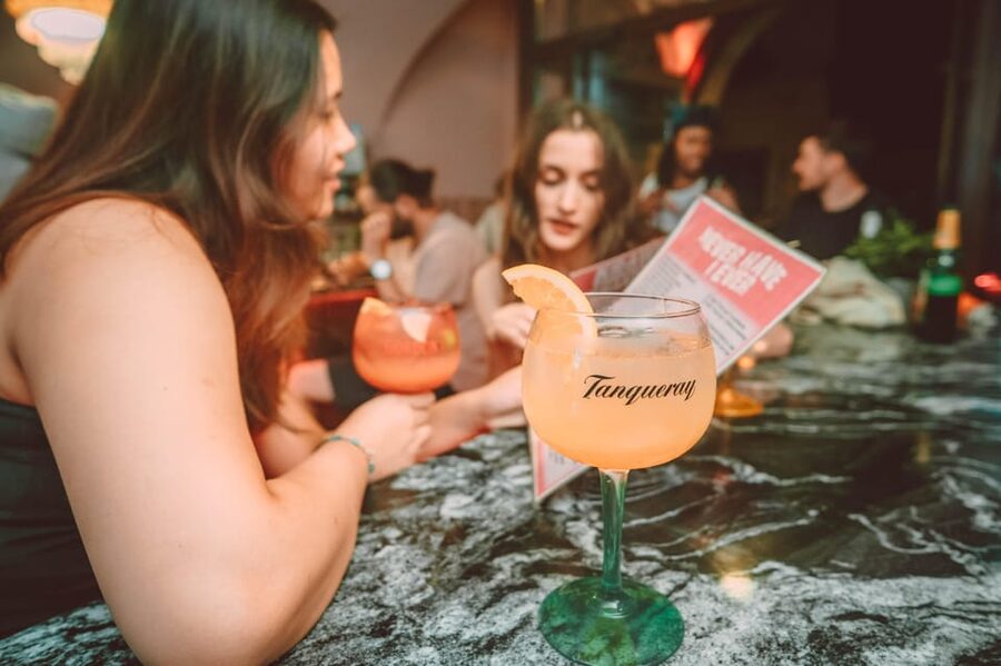 Krakow: Bottomless Brunch with 3-Course Meal and Drinks - Making the most of two hours of cocktails