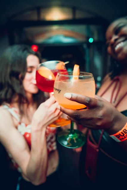 Krakow: Bottomless Brunch with 3-Course Meal and Drinks - Who should book this experience?