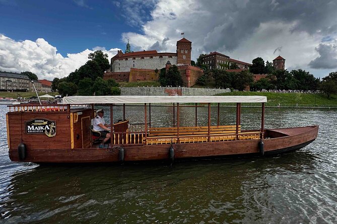Krakow by night 60 minutes cruise The Vistula River Krakow - Wawel Castle and the first stretch of river