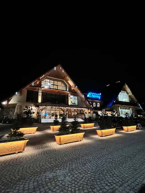 Krakow: Chocholowskie Thermal Baths Evening Ticket - Key points at a glance