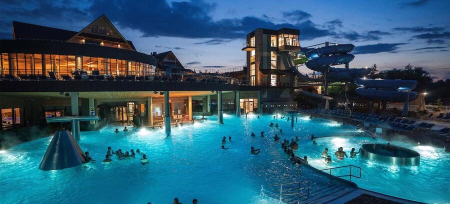 Krakow: Chocholowskie Thermal Baths Evening Ticket - Why this thermal bath trip works from Krakow