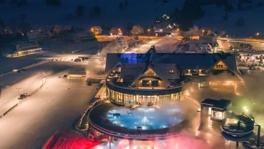 Krakow: Chocholowskie Thermal Baths Evening Ticket - Meeting in central Krakow and riding south