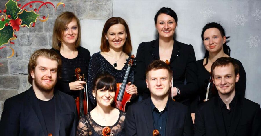 Krakow: Christmas Music Concert With Wine - A one-hour pause from the Christmas market