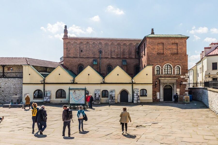 Krakow: City Golf Cart Tour and Schindler's Factory Museum - Kazimierz, from Jewish quarter to Christian district