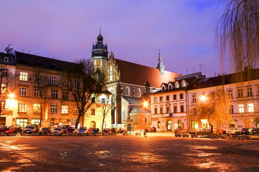 Krakow: City Sightseeing Tour by Electric Golf Cart - Who should take this tour?