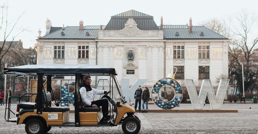 Krakow: City Sightseeing Tour by Golf Cart - The audio guide and driver experience