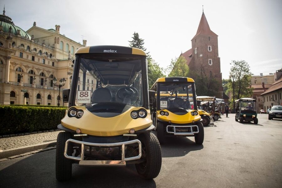 Krakow: City Tour of 3 Districts by Electric Car - Kazimierz in 40 minutes