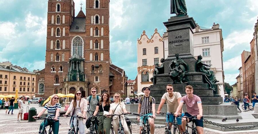 Krakow: Complete Bike tour with all the highlights - Two hours through Krakow’s Old Town