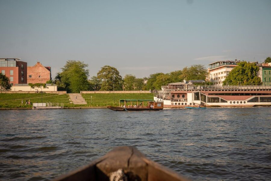 Krakow: Early Bird Vistula River Sightseeing Cruise - Passing the Bernatka Footbridge and Cricoteka