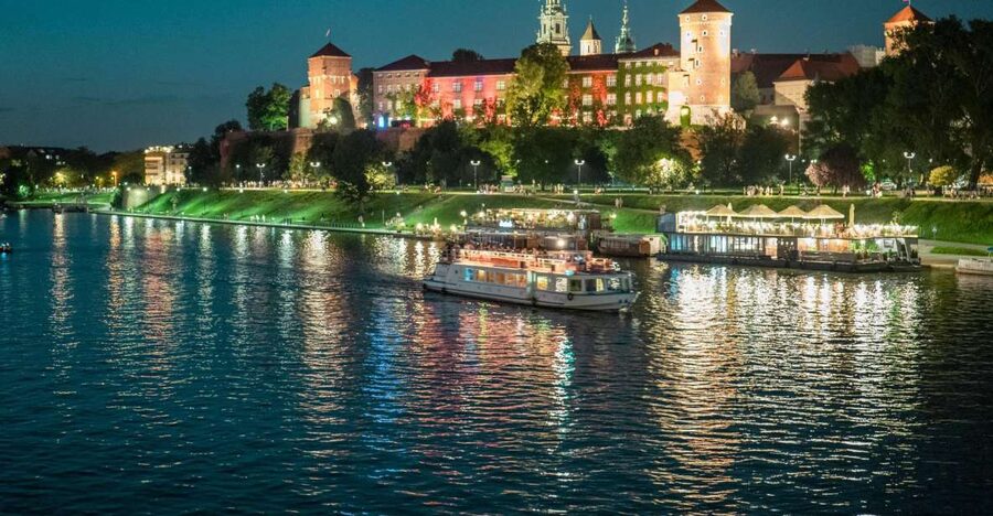 Krakow: Evening Cruise with a Glass of Wine - Key points to know before booking