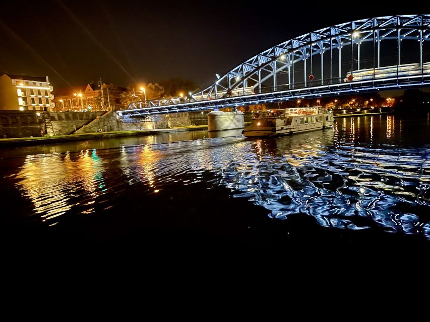 Krakow: Evening Cruise with a Glass of Wine - A calm hour beneath Krakow’s evening lights