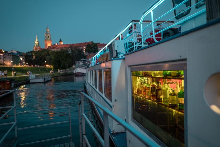 Kraków: Evening or Night River Cruise - Key points to know before you book