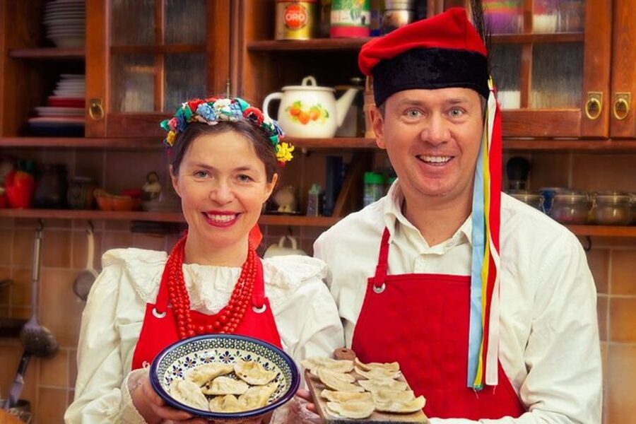 Krakow Food Tour: Polish Flavours & Local Stories - Walking the Royal Way between courses