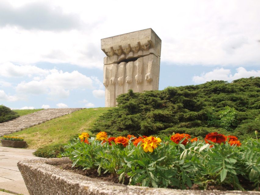 Krakow: Former Concentration Camp Plaszow Guided Tour - Why Plaszow needs a guided visit