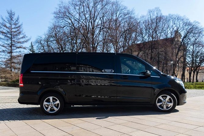 Krakow - Full Day Tour from Warsaw by private car - The private Mercedes makes the distance easier