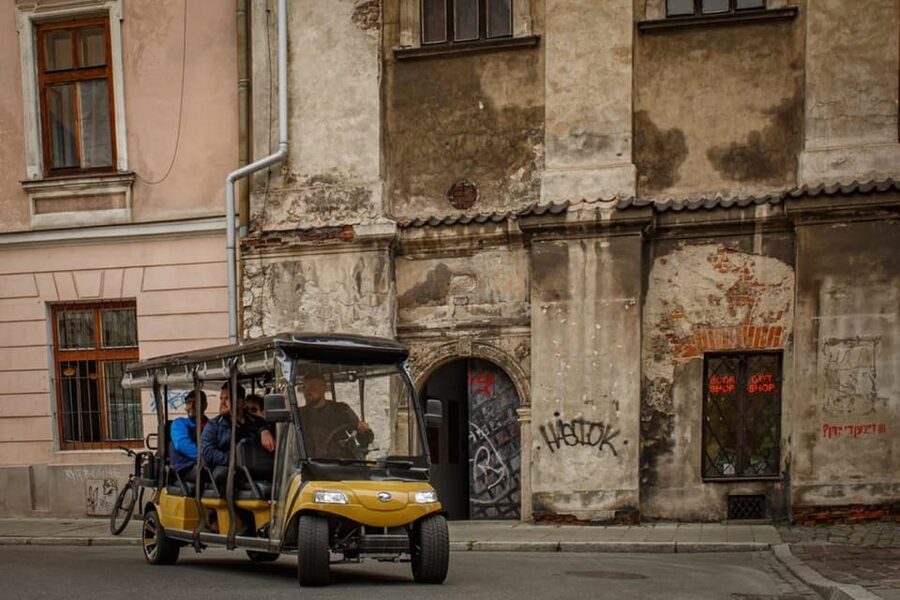 Krakow: Golf Cart City Sightseeing Tour By Old Town District - Planty and the remains of the medieval walls