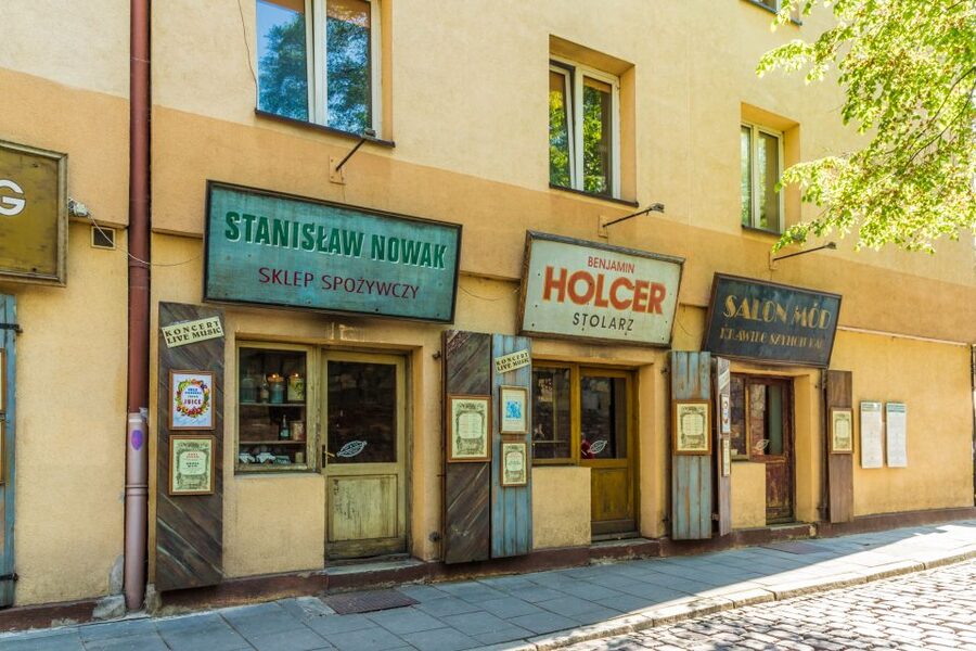 Krakow: Guided Kazimierz Jewish Quarter Walking Tour - What the $27 price buys you