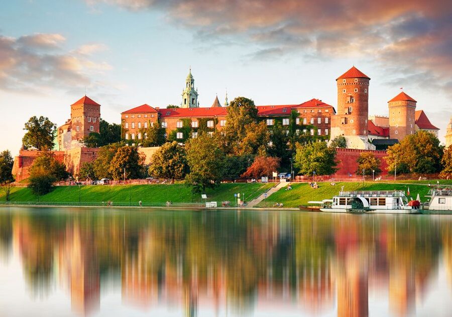 Krakow: Guided Old Town Tour - Exploring the Old Town’s medieval core