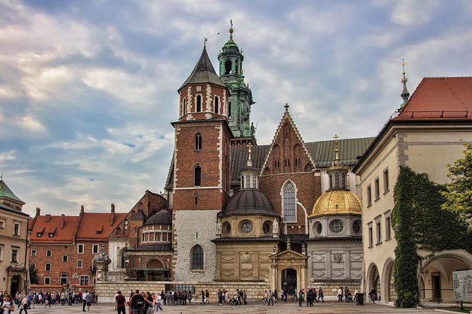 Krakow: Guided Tour of Wawel Castle & Cathedral - Who will get the most from this tour