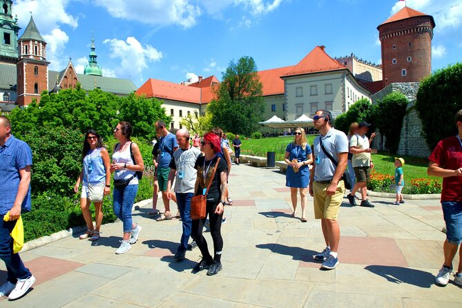 Krakow Guided Tour to Iconic Polish Royal Residence Wawel Castle - Entering the Royal Private Apartments
